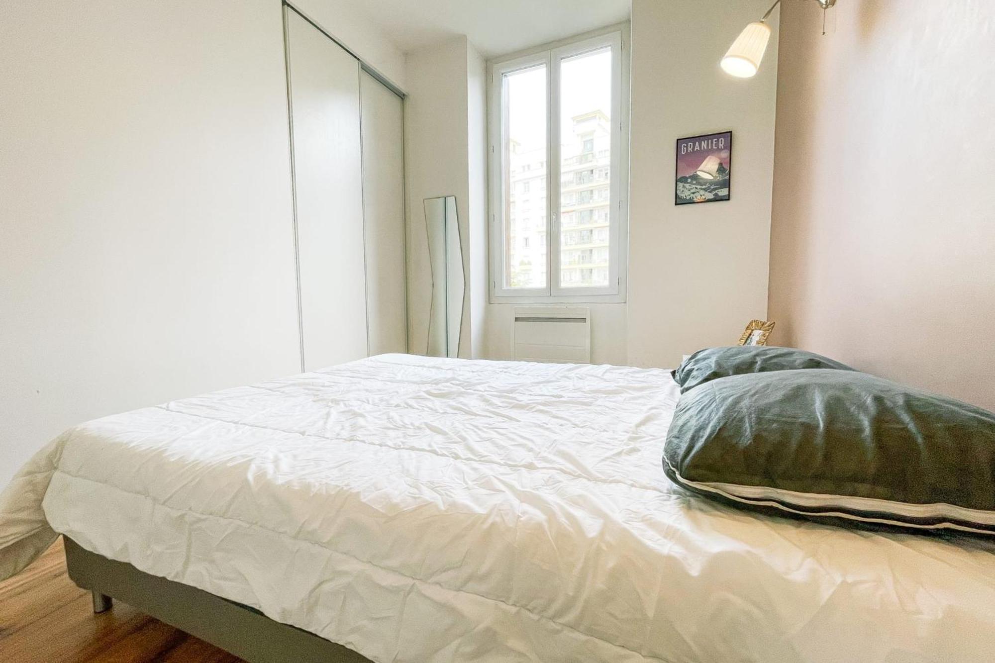 #G3 The Authentic T2 Downtown Balcony Tramway Apartment Grenoble Exterior photo